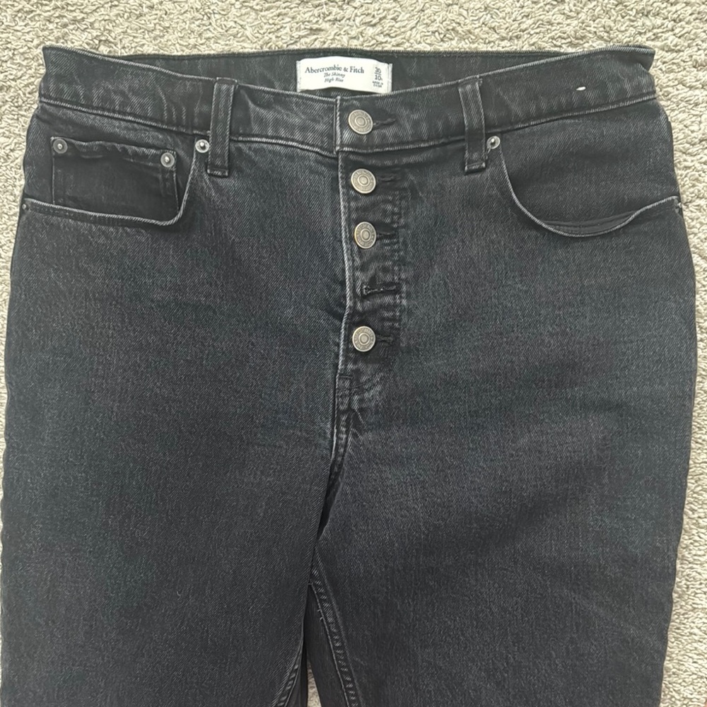 A&F High Rise Black Jeans - Picture 3 of 5